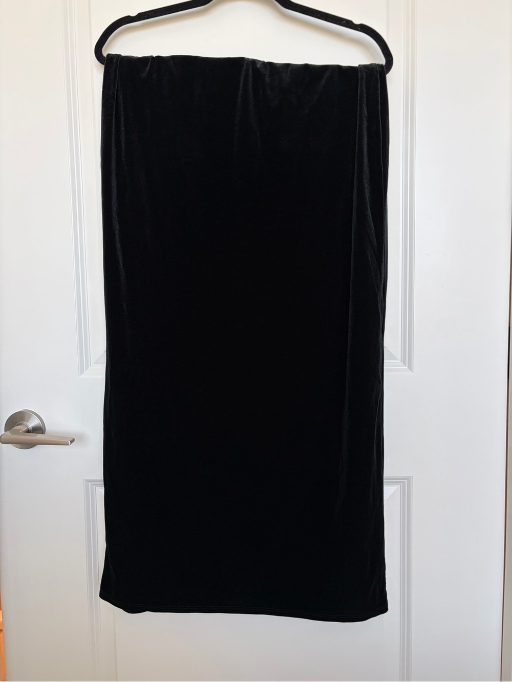 wild fable Black Velvet Midi Skirt
